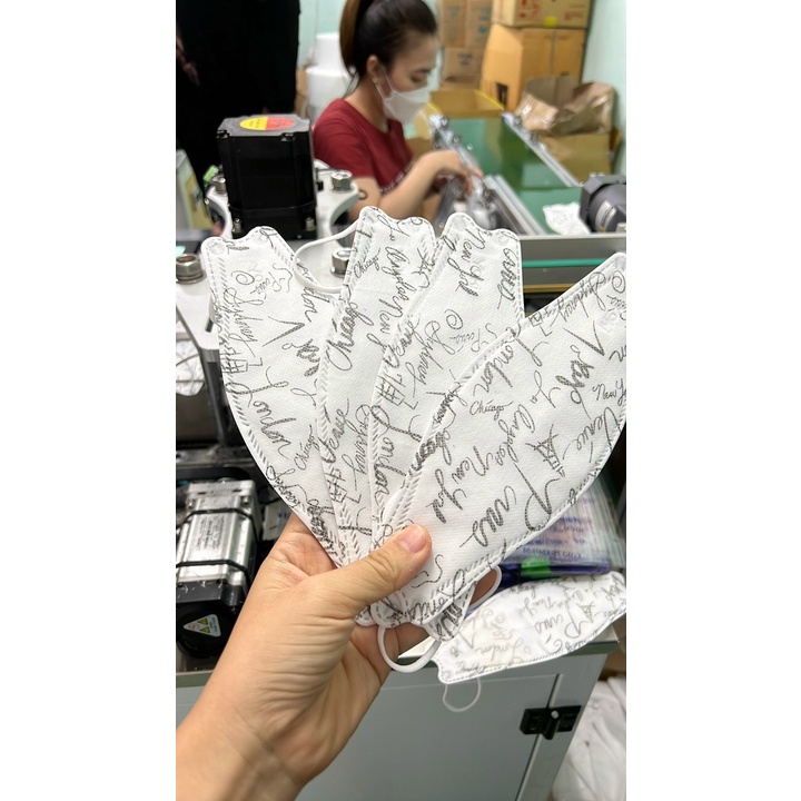 Khẩu trang 4D YOKI kháng khuẩn mẫu mới 1 bịch/6 cái