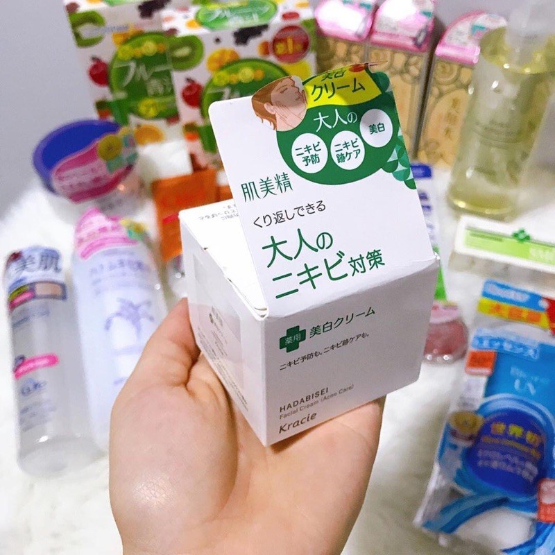 Kem dưỡng cho da mụn Kracie