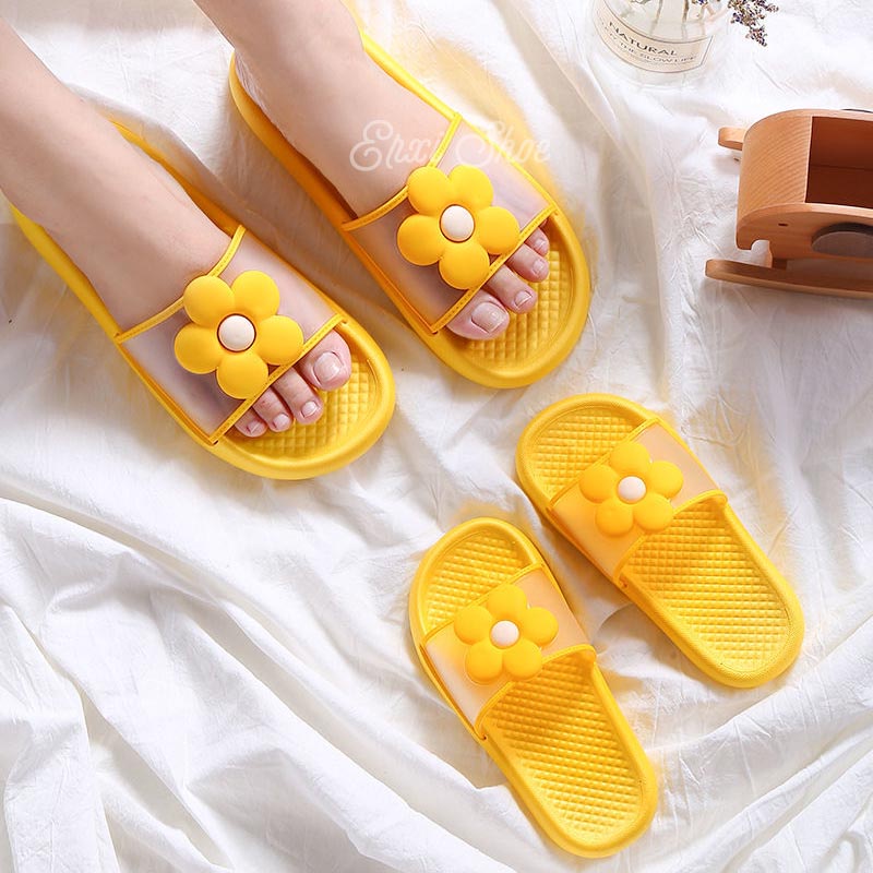 Oeggeo shop Dép Đế Bằng Trong Suốt Đính Hoa Cho Mẹ Và Bé Gái