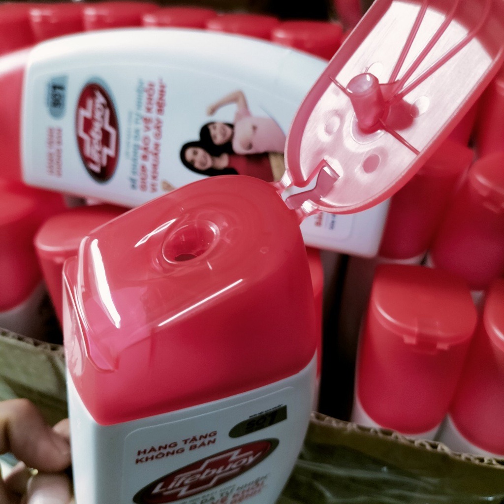 Combo 3 Chai Sữa Tắm Lifebuoy Bảo Vệ Khỏi Vi Khuẩn Vượt Trội 10 Lần Hàng Ngày 200g - Hàng KM Nắp Đỏ