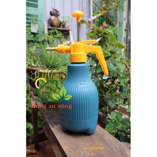 bình tưới cây 1,5 lít 80k