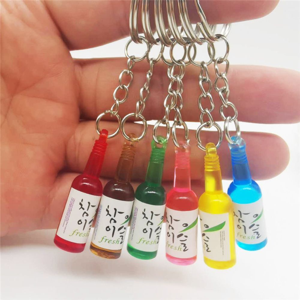 Móc khóa hình chai rượu soju xinh xắn