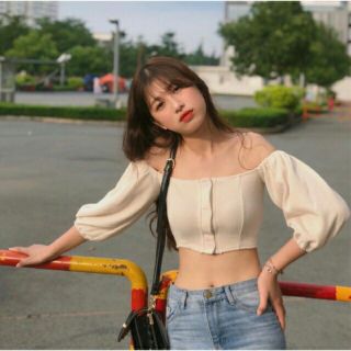 (SẴN) Áo trễ vai croptop 3 cúc M10