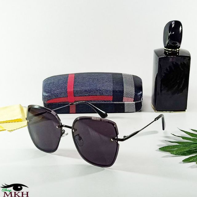 Mắt kính thời trang trẻ trung _ mau kính nam nữ đeo cặp rất đẹp | BigBuy360 - bigbuy360.vn