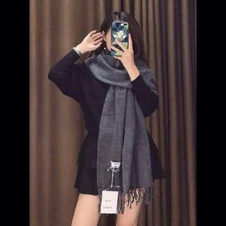 Khăn quàng cổ ACNE