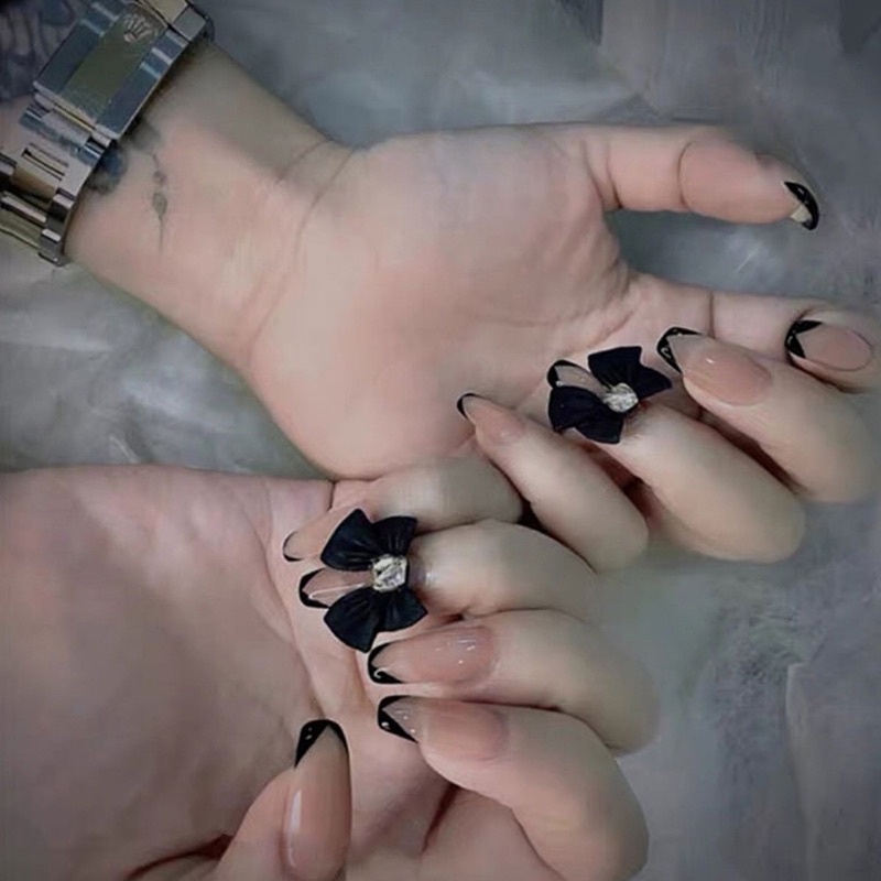 Sét Nail 24 móng tay viền đen đính nơ siêu xinh