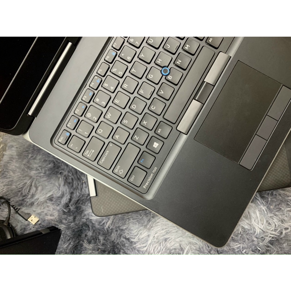Laptop Dell Precision 7520 | BigBuy360 - bigbuy360.vn