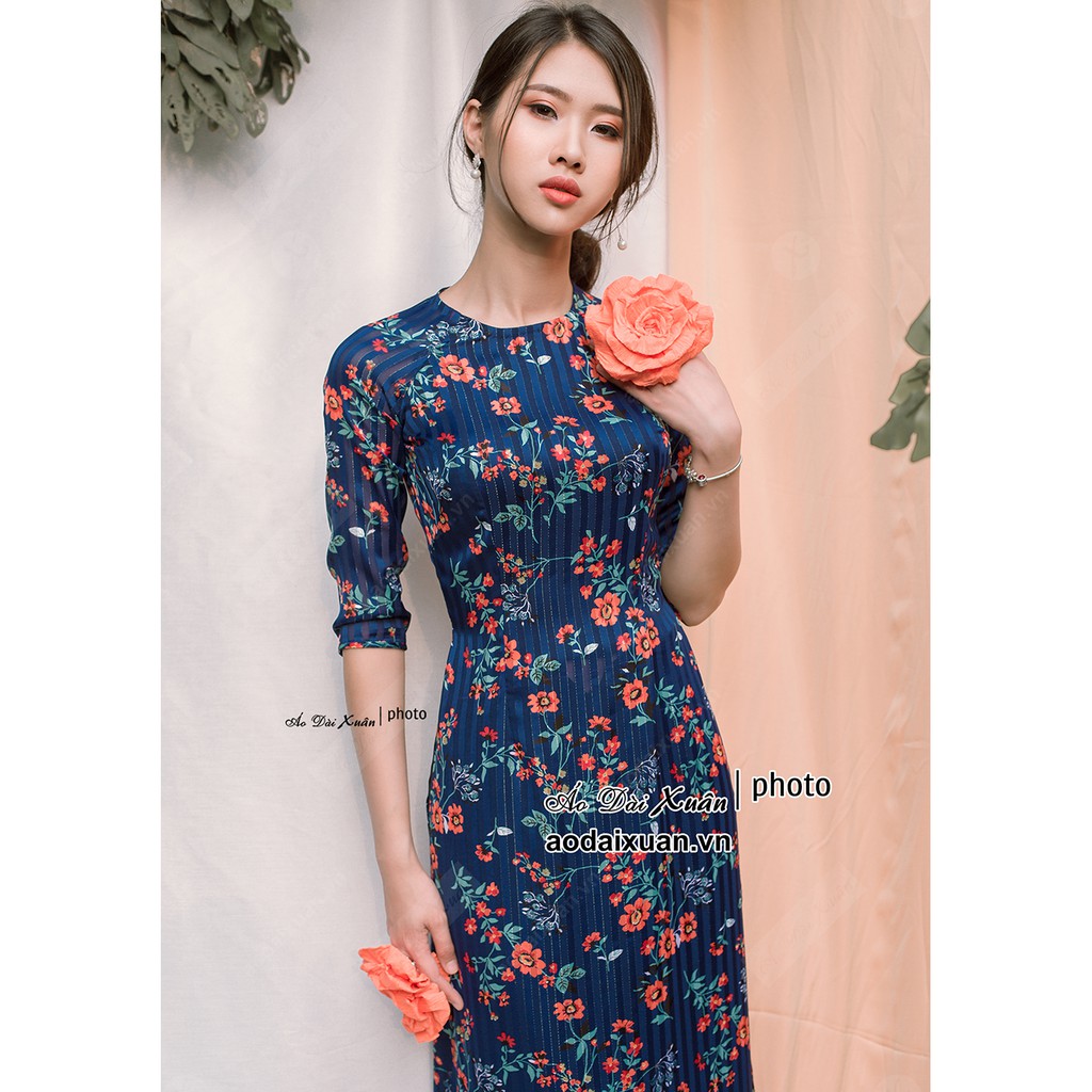 Áo dài hoa nhí cam nền voan tơ sọc xanh than 180406