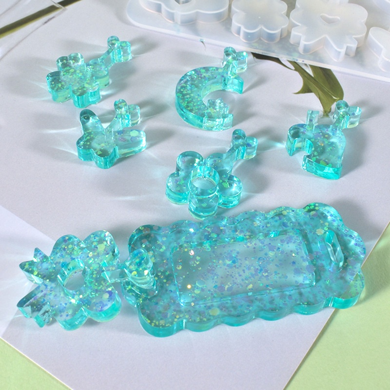 Khuôn làm móc khóa hình bông hoa bằng resin