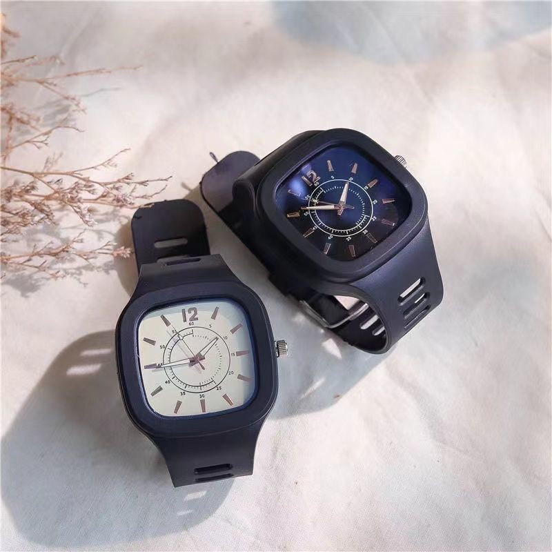 Đồng Hồ Quartz Mặt Vuông Với Dây Đeo Cao Su ZM0413ZOE
