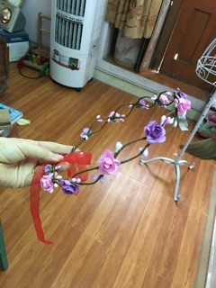 Vòng hoa cài phượng cửu