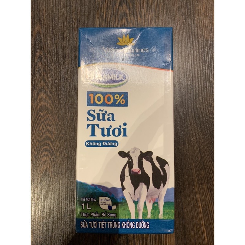 Sữa tươi nguyên chất hộp 1L.