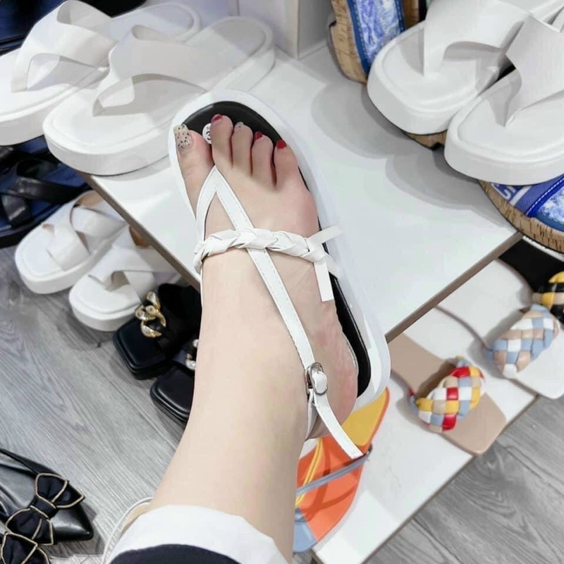 ❤️Giày sandal học sinh ❤️ Dép quai hậu xỏ ngón quai tết nhỏ đế bánh mì siêu yêu