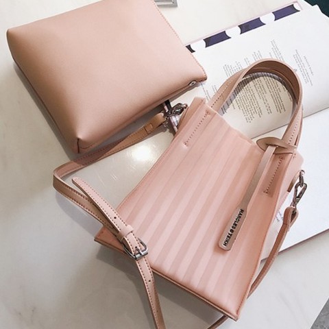 [Mã WABRBAGS giảm 20K đơn 99K] Faya - Túi xách đeo chéo thời trang T526