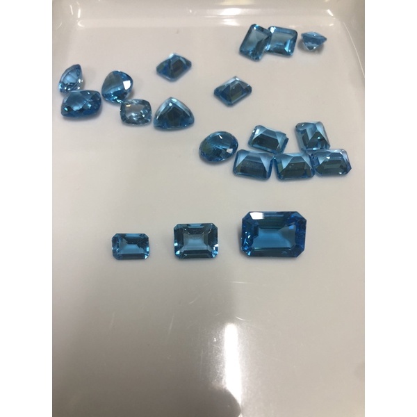 Topaz size vừa