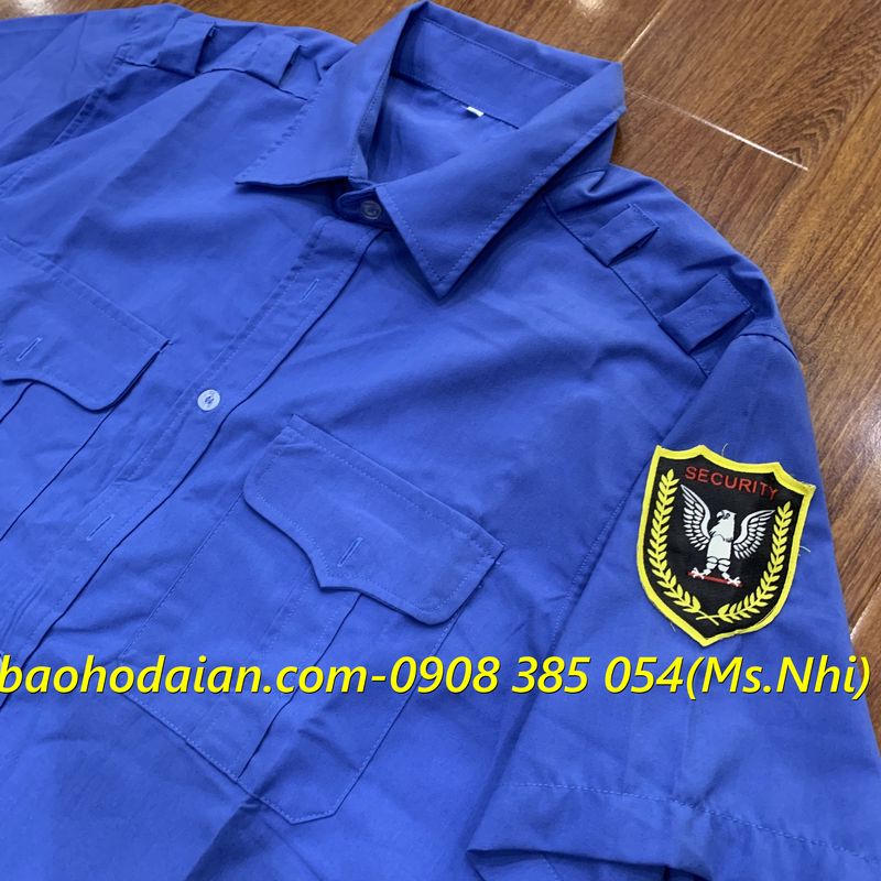 Áo bảo vệ ngắn tay màu xanh đậm vải kate Mỹ thấm hút mồ hôi