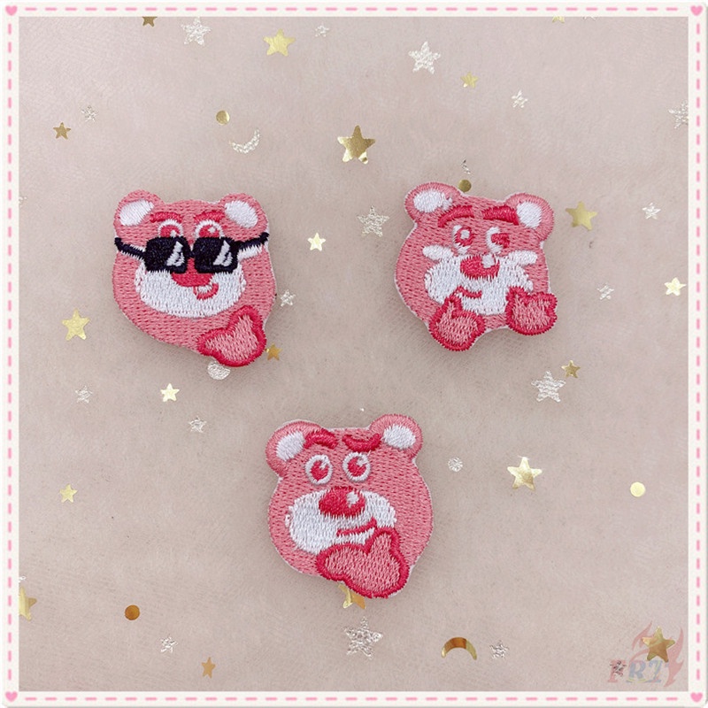 ☸ Miếng Dán Tự Dính Hình Gấu Trong Phim Toy Story Dễ Thương ☸ 1 Miếng Dán Quần Áo Hình Gấu Và Dâu Hoạt Hình Đáng Yêu