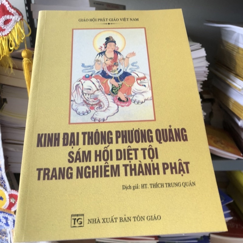 [Mã SMI23 giảm 8% đơn 300K] Kệ kinh đại thông phương quảng sám hối diệt tội trang nghiêm thành phật