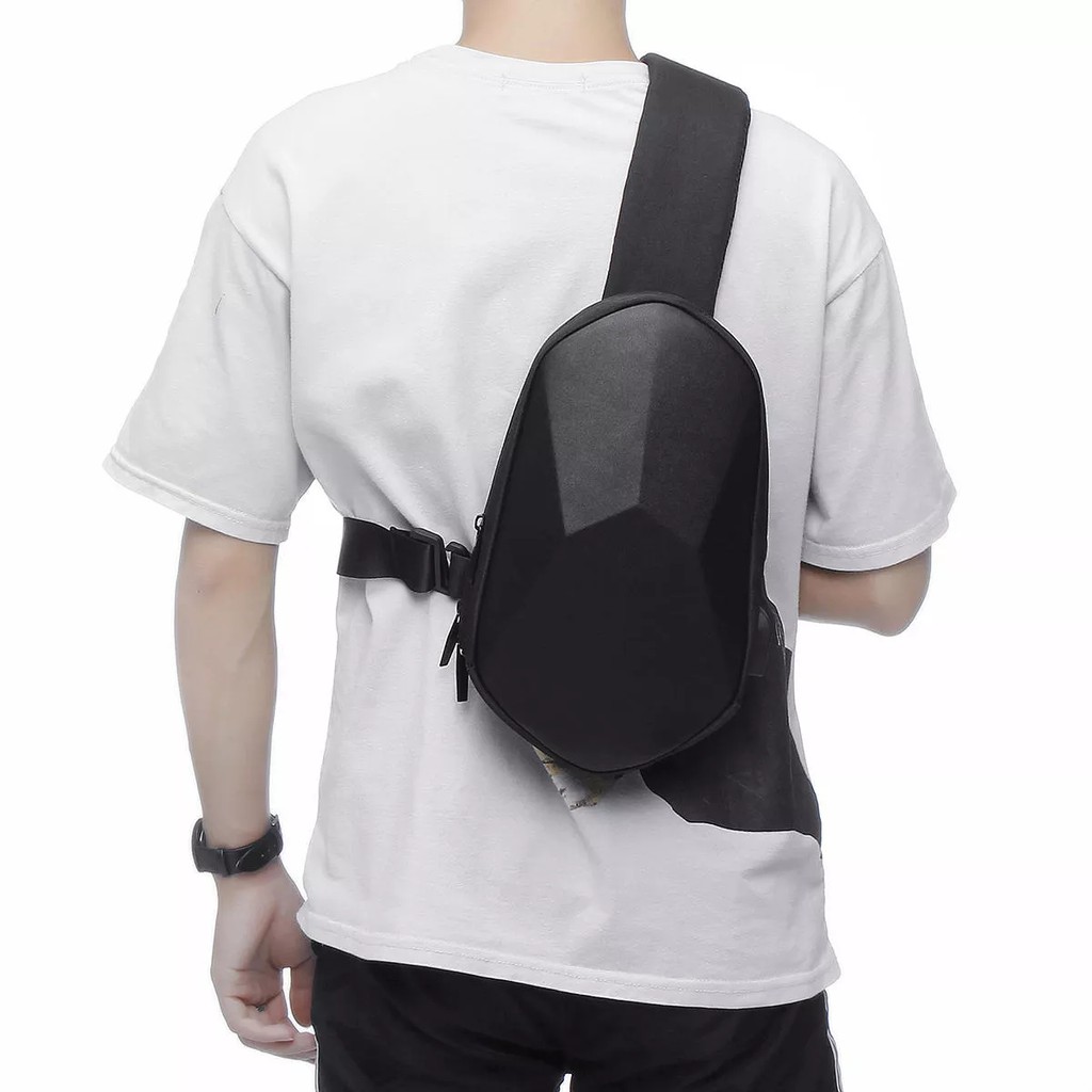 Túi đeo chéo Xiaomi Youpin Beaborn Tajezzo chống thấm nước tích hợp cổng sạc USB