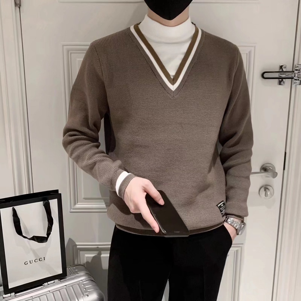 Áo len nam cổ V phong cách trẻ trung màu đen và nâu đẹp