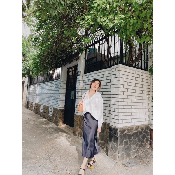 SISTERSISTER - Áo sơ mi lụa nút kim loại Tiffany