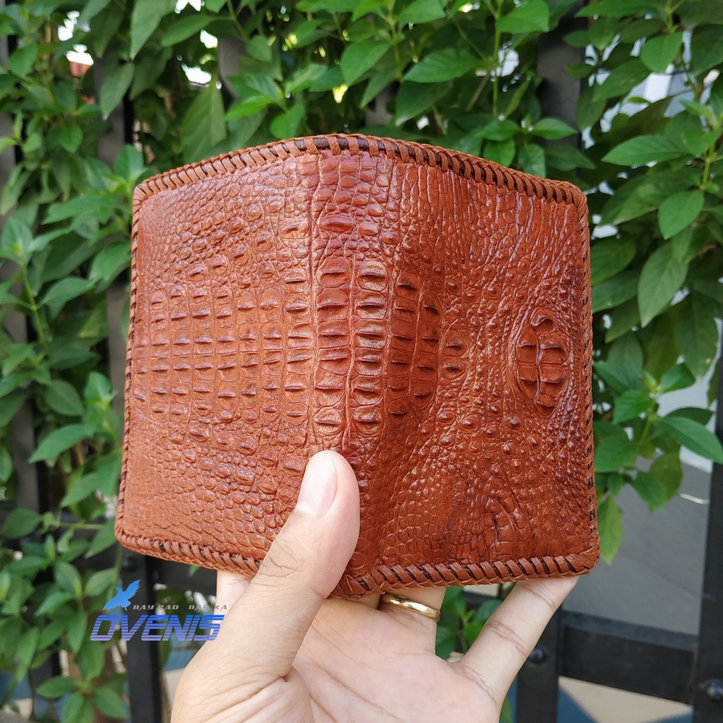 Ví cá sấu nguyên con