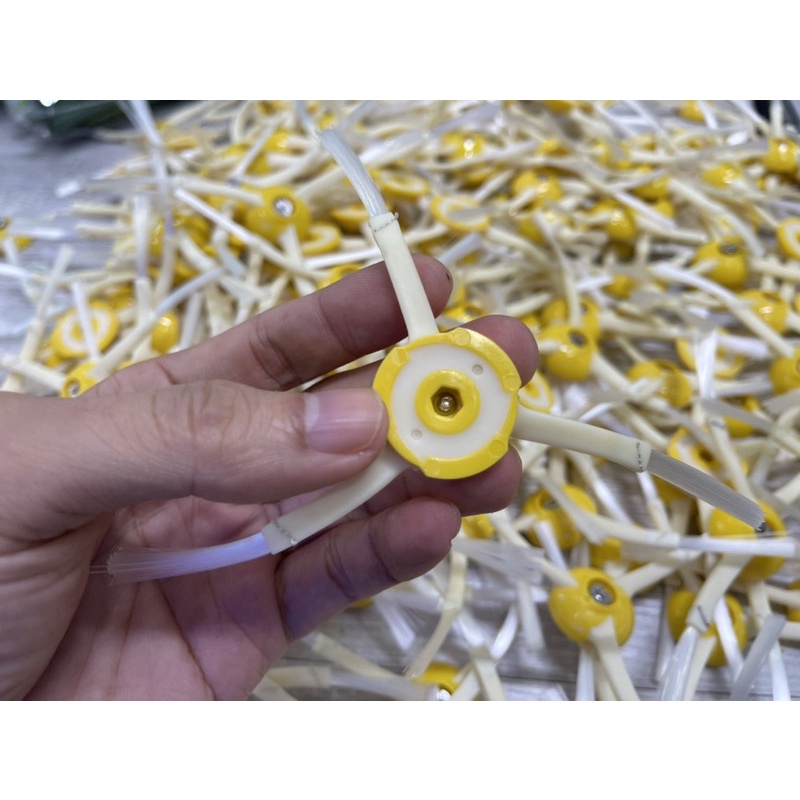 Chổi cạnh iRobot Roomba 980, 960, 860, 690,695 hàng chính hãng