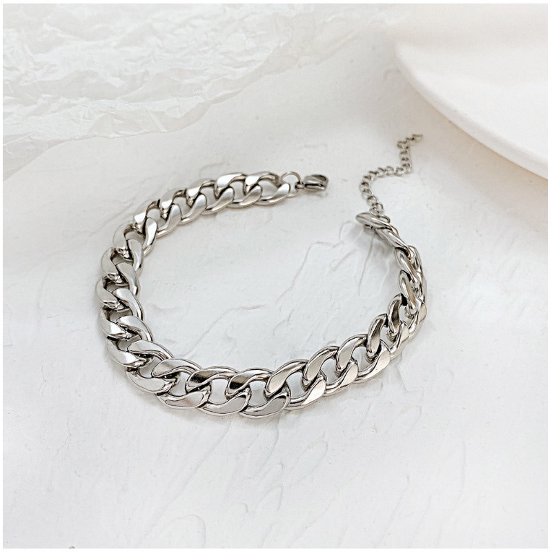 Lắc Tay Titan Ko Đen Nam Nữ Unisex Dây Xích TT 4066