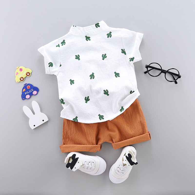 Set áo sơ mi tay ngắn in hình cây xương rồng + quần short lưng thun cho bé trai từ 1-4 tuổi