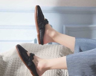 Dép cúc hoạ mi