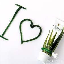 Kem đánh răng lô hội Forever Bright Toothgel