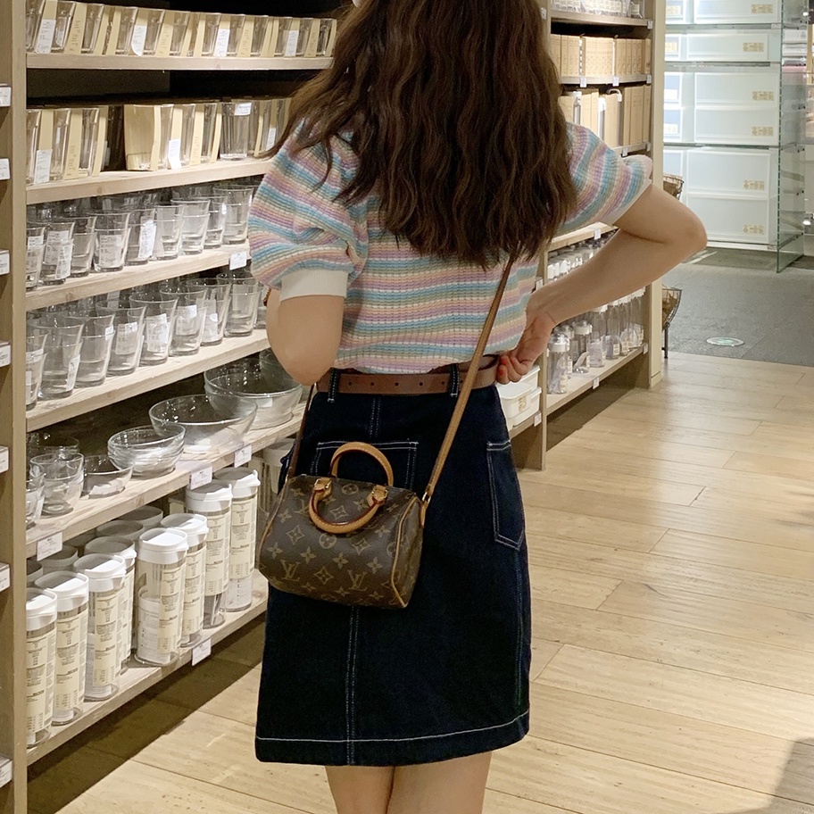 Áo Thun Tay Ngắn Phồng Họa Tiết Sọc Thời Trang Dành Cho Nữ