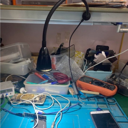 Đèn LED chiếu sáng chân đế hít nam châm dài 49 cm