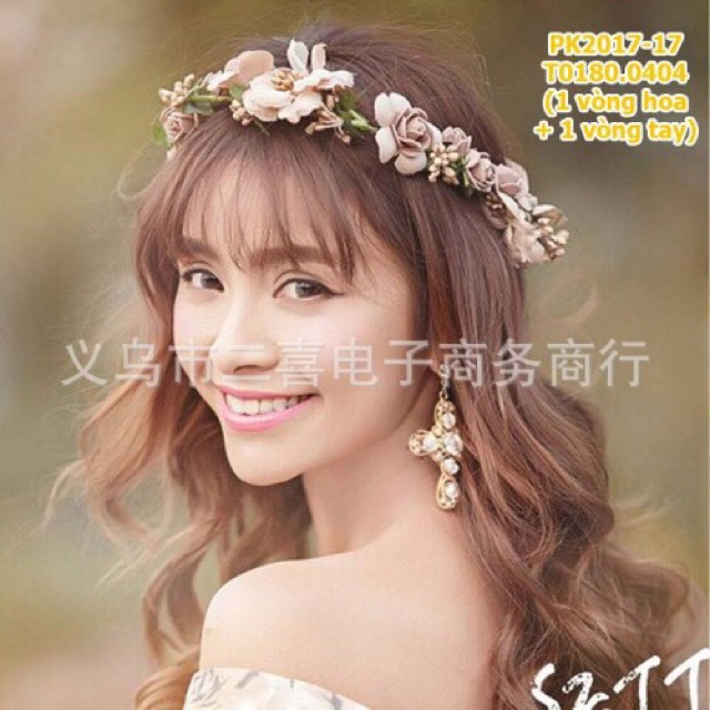 VÒNG HOA ĐỘI ĐẦU CHỤP ẢNH CÔ DÂU,KỶ YẾU SIÊU XINH