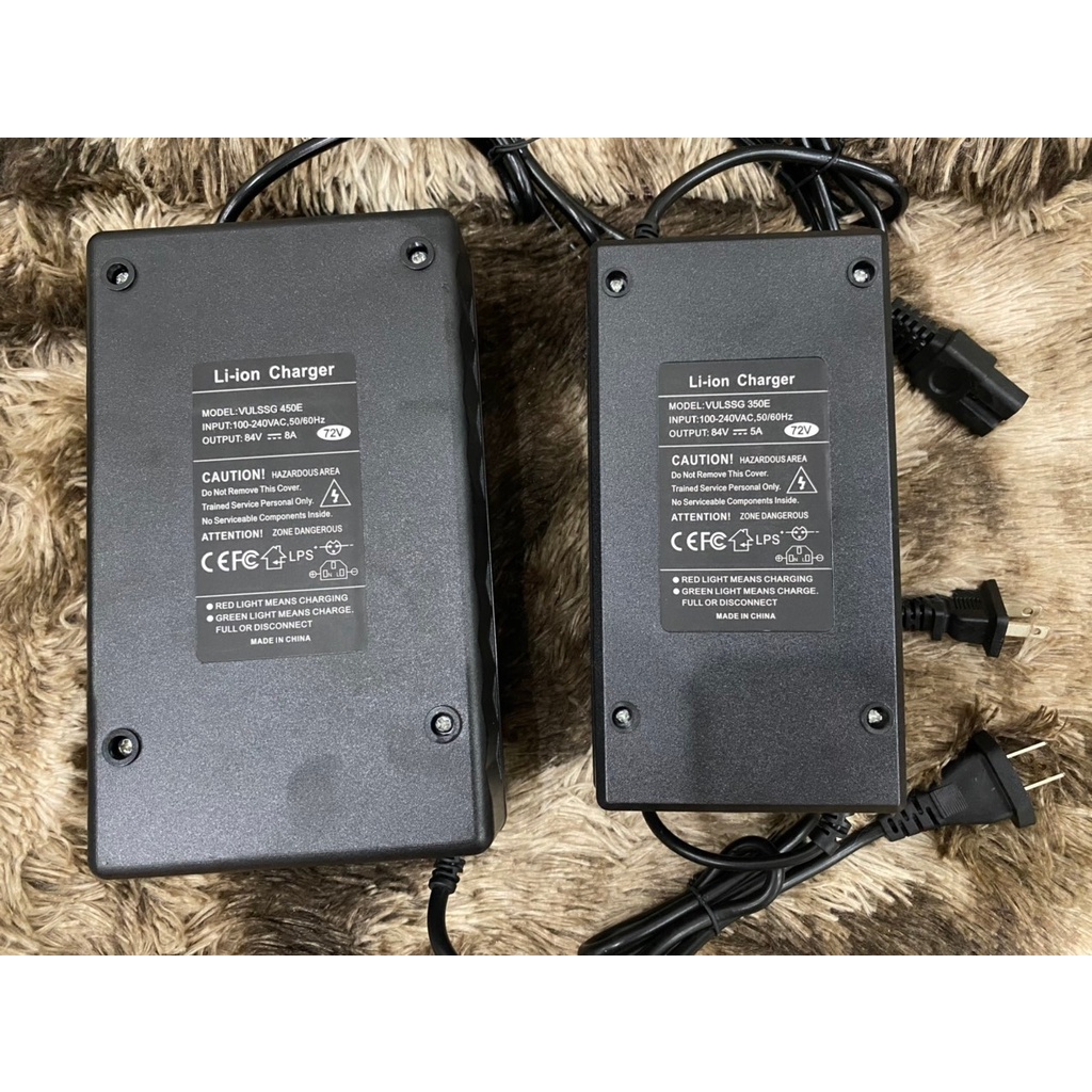 Sạc xe điện 20S 72V  có đèn báo đầy và quạt tản nhiệt. BN.