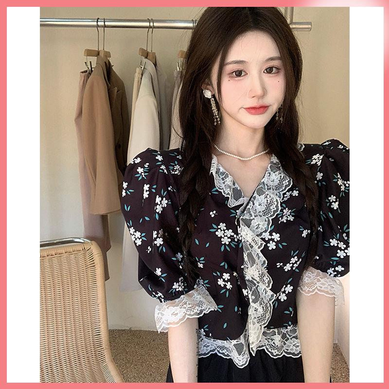 áo croptop nữ cardigan croptop Áo sơ mi ren đen áo khí chất cổ điển mẫu mới mùa hè với thiết kế thích hợp cho nữ ngắn tay chữ V