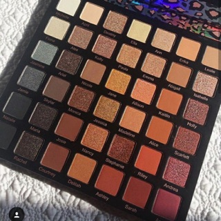 Bảng màu mắt violet