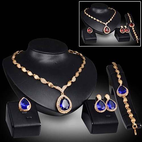 Bộ trang sức thời trang gồm 1 dây chuyền + 1 vòng đeo tay + 1 nhẫn + 1 cặp khuyên tai đính đá đẹp mắt cho nữ