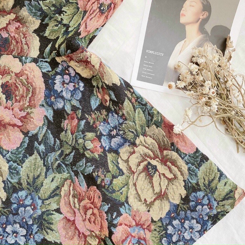 👍Đầm hoa bố cao cấp xịn xò hơn nhé.