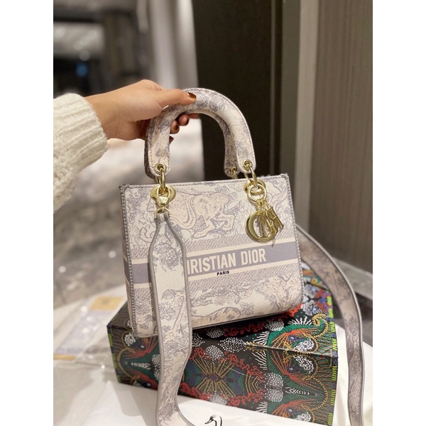 Túi xách Dior cực sang chảnh , fullbox
