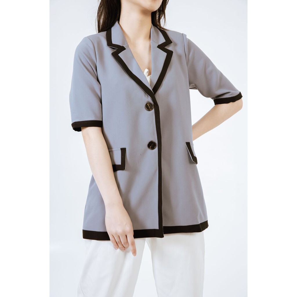 [Mã FAMALLT5 giảm 15% đơn 150k] CCHAT Áo vest tay cộc viền đen C643 | BigBuy360 - bigbuy360.vn