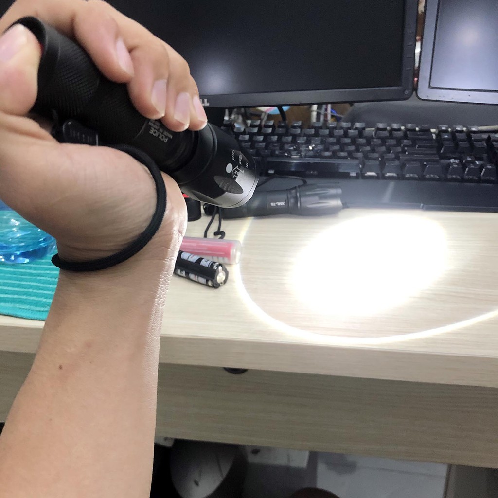 Đèn pin siêu sáng chống nước Nhật Bản Police Japan XML-T6 + 3 Pin sơ cua – Hàng nhập khẩu