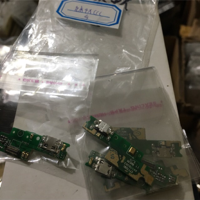 Bo mạch sạc Redmi 4x