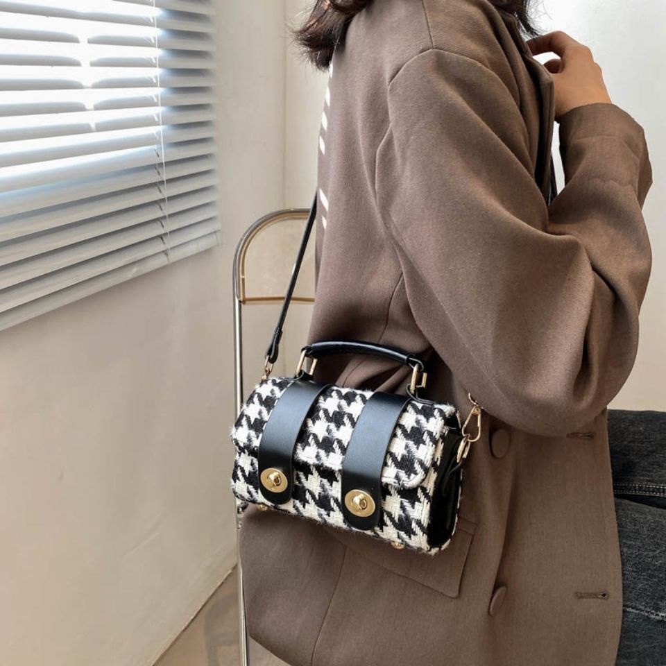 Túi Xách Boston Đeo Chéo Thời Trang Dễ Phối Đồ Cho Nữ