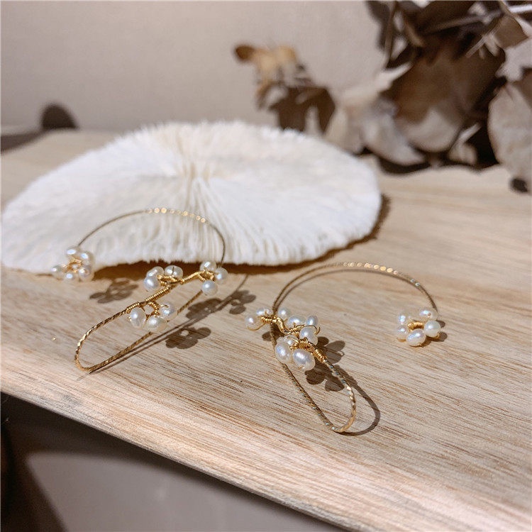 Bông tai kẹp hình bướm đính đá zircon thanh lịch