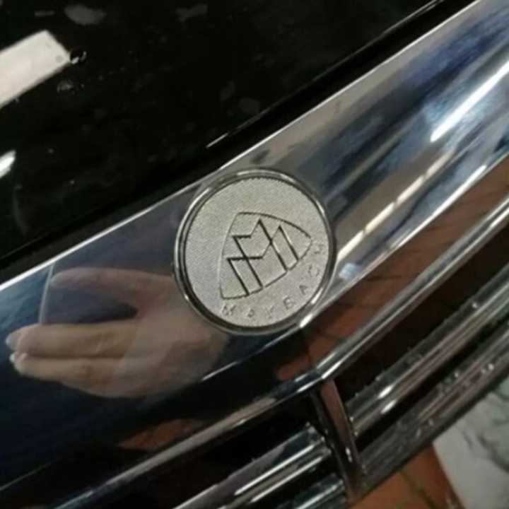 Logo nắp gắn nắp capo đầu xe ô tô Maybach, chất liệu hợp kim nhôm cao cấp