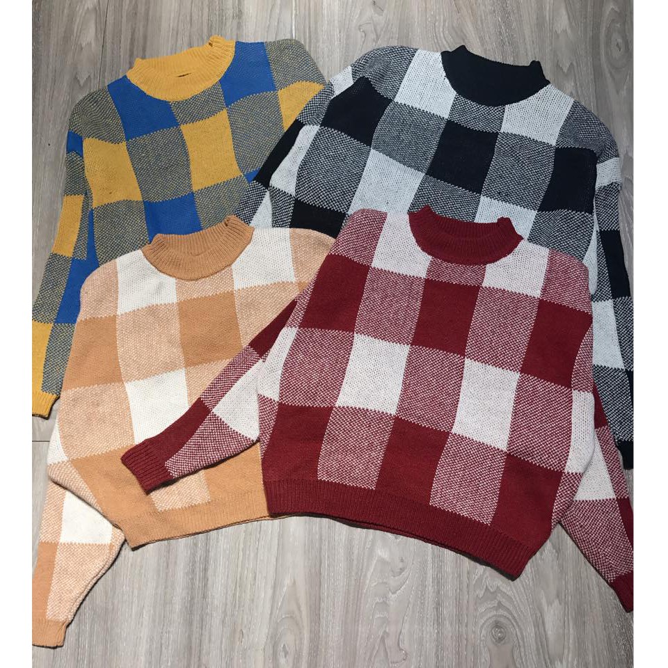Áo len dệt kẻ ô