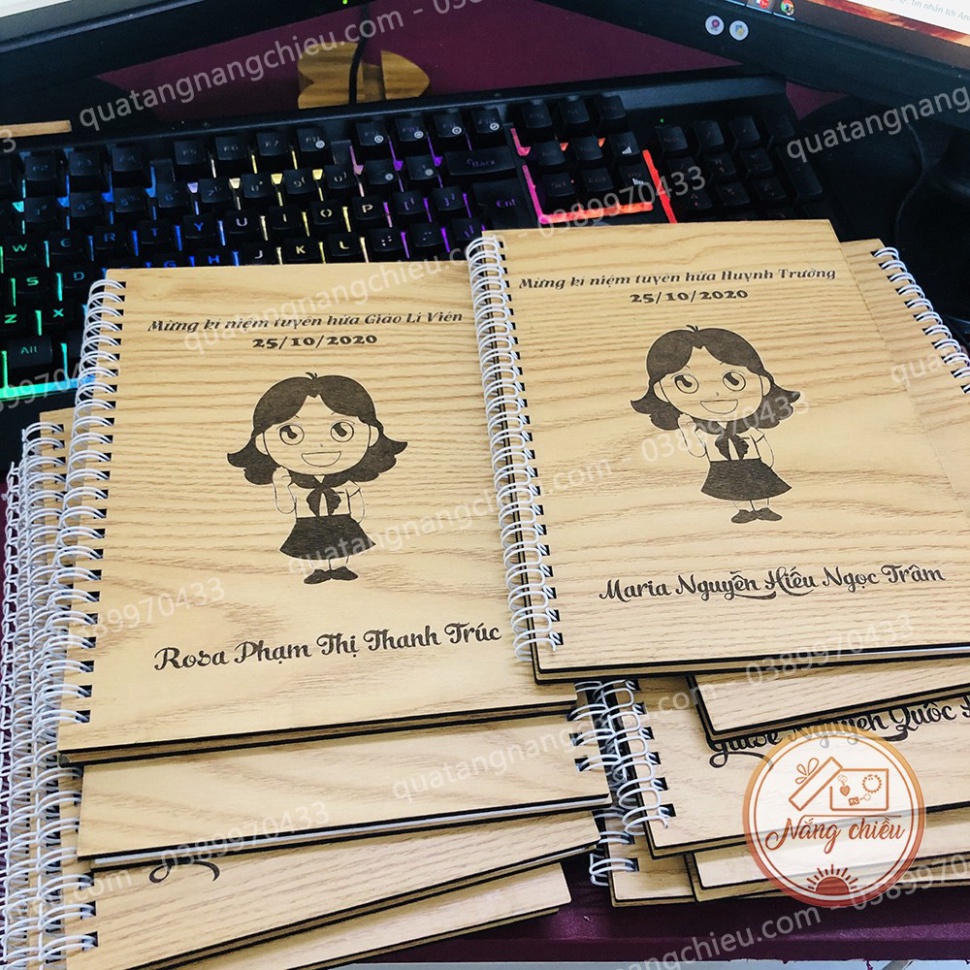 SỔ BÌA GỖ - Sổ tay lưu bút khắc hình huynh trưởng thiếu nhi Thánh Thể - Thiết kế theo yêu cầu