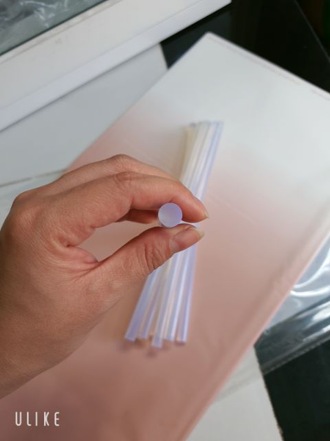 1 cây keo nến lớn 10mm x25- 26cm