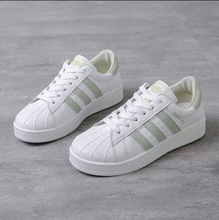 Giầy sục thể thao hót nhất 2021